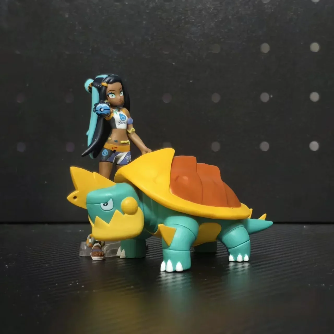 Genuino 1/20 escala el mundo Articuno Moltres Zapdos Nidoking Milotic Garchomp Torterra Gengar lindo modelo de figura de acción Juguetes - imagen 4