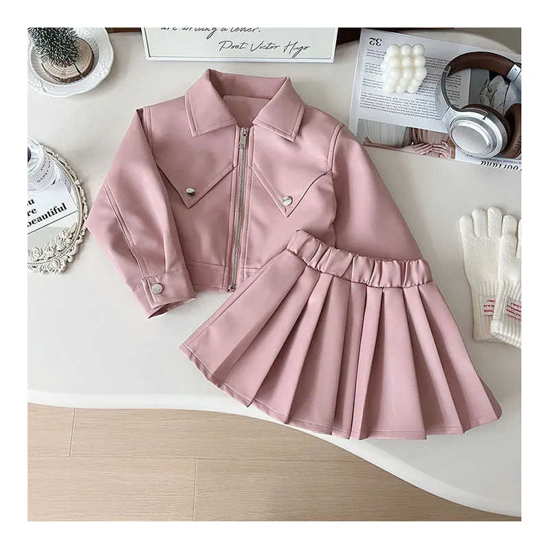 Ropa de otoño para niña, chaqueta de cuero, traje, conjunto de motocicleta de estilo coreano con estilo, abrigo corto, Falda plisada, 2 uds., 2024 - imagen 3