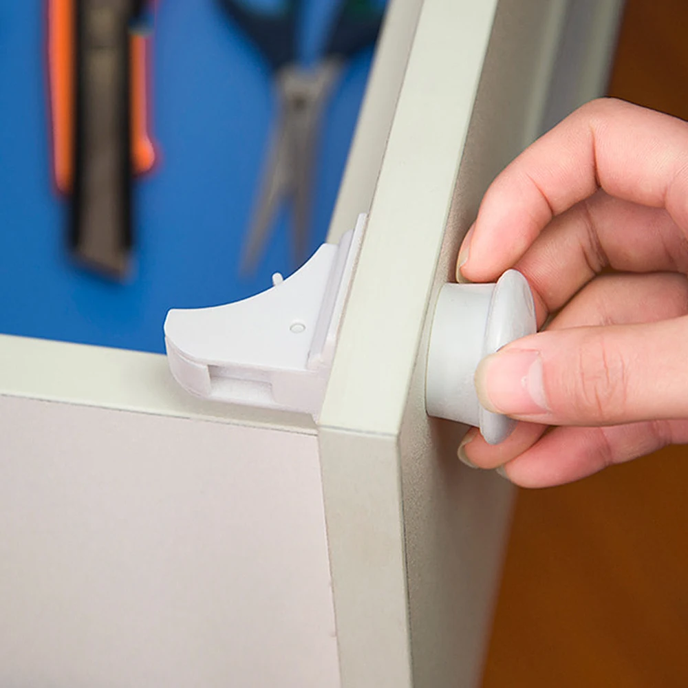 Cerradura de seguridad magnética para niños, protección para bebés, cerradura magnética Invisible integrada sin perforaciones para puerta de armario y cajón, pestillo antiapertura - imagen 2