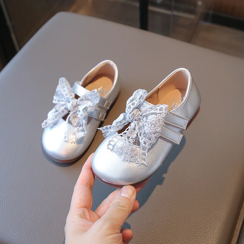 Zapatos de cuero para niñas de primavera, zapatos de princesa con lazo de encaje para fiesta de cumpleaños, zapatos informales antideslizantes de suela blanda para niños - imagen 4