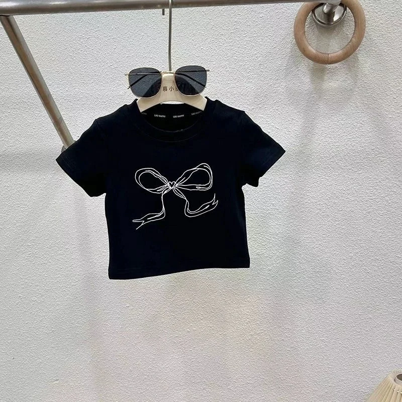 Conjunto de verano para niña con lazo y vaqueros - imagen 2