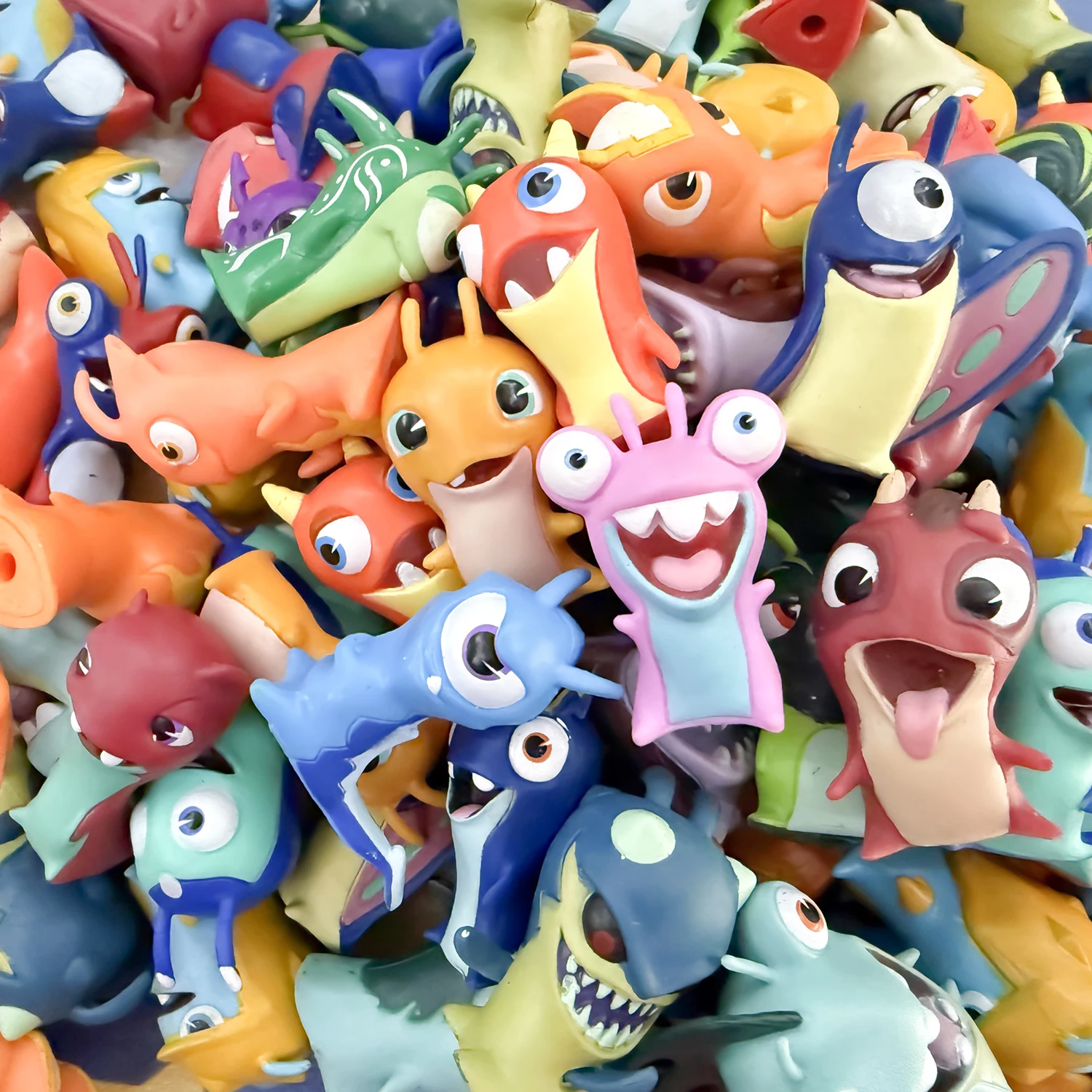 5 unids/lote casero Slugterra Slugs Infurnus Burpy Goon bestia mágica monstruo lindo Anime figura modelo colección juguete regalo de Navidad