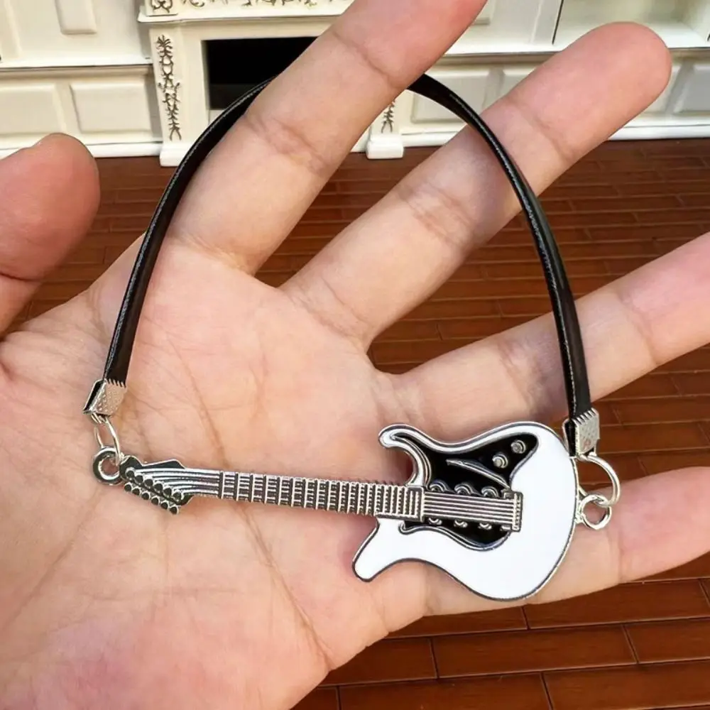 Guitarra de peluche para muñecas, juguete musical de regalo - imagen 3