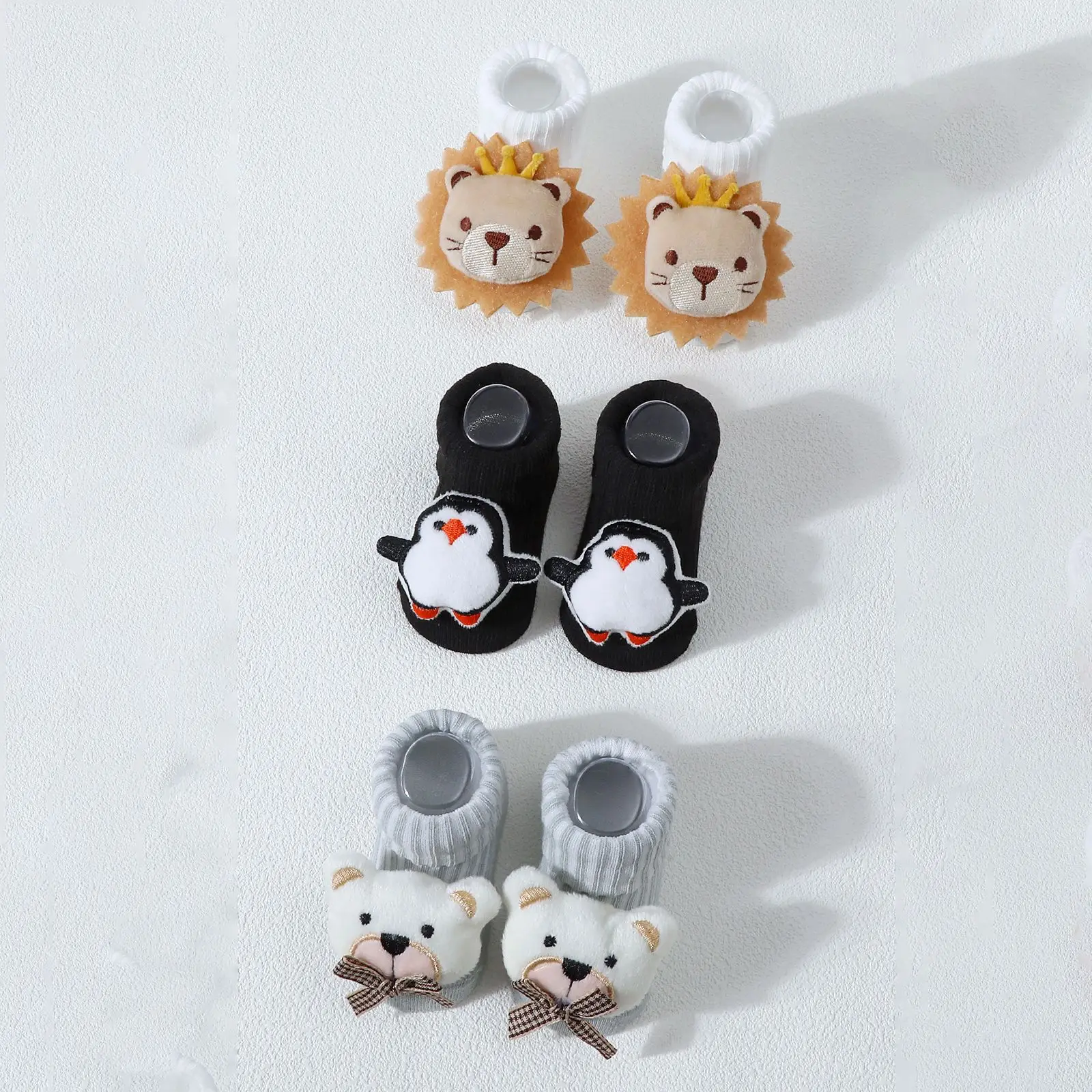 Calcetines antideslizantes con dibujo de oso para bebé – Suela suave para antes de caminar - imagen 2