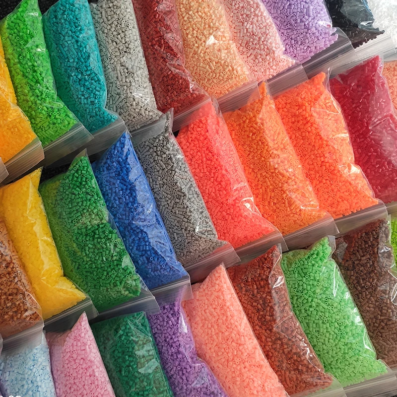 Cuentas fusibles 2000 Uds 2,6 MM rompecabezas de píxeles 3D Mini cuentas de hierro Artesanías hechas a mano decoración DIY hacer rompecabezas cuentas de fusión de alta calidad