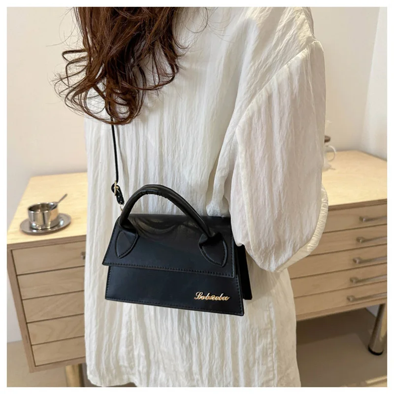 Bolso cuadrado pequeño para mujer, bolsos sencillos franceses, bolsos cruzados informales de un solo hombro, bolso de mano con letras doradas a la moda de cuero Pu