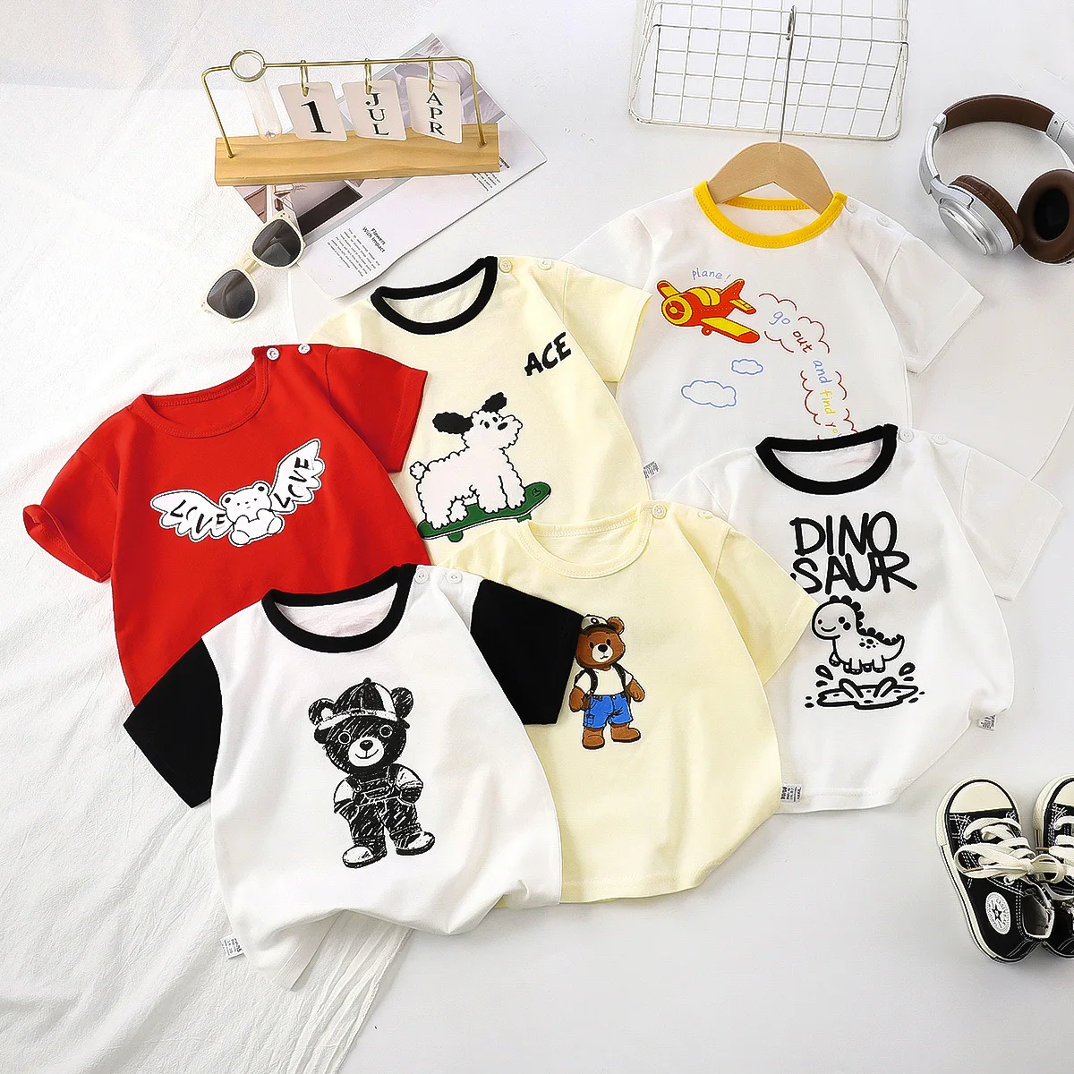 Camiseta bebé de manga corta holgada con cuello redondo estampada - imagen 2