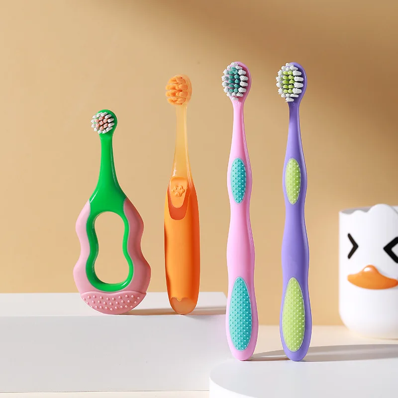 Cepillo de dientes infantil protección escalonada cerdas suaves - imagen 4