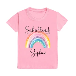 Camiseta escolar personalizada con nombre Arco Iris - Primer día