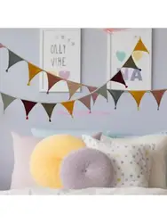 Banderines decorativos color caramelo para habitación infantil