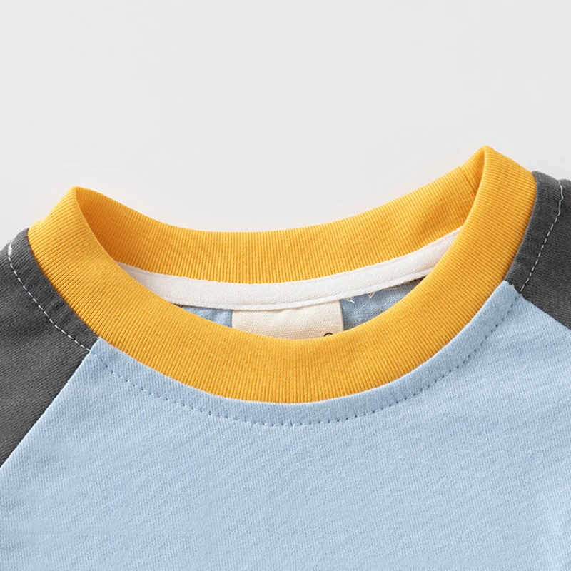 Camiseta raglán de algodón con bordado de oso para niño - imagen 2