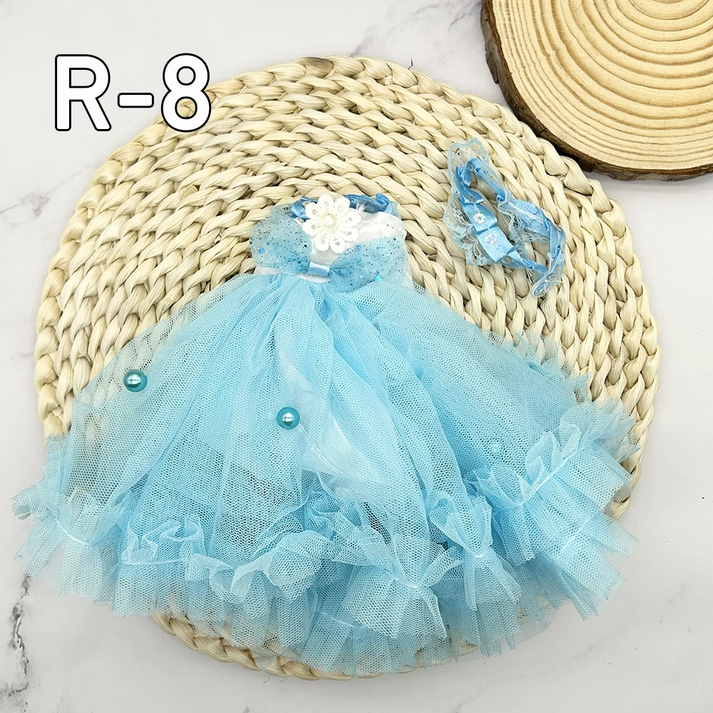 R-8 clothes