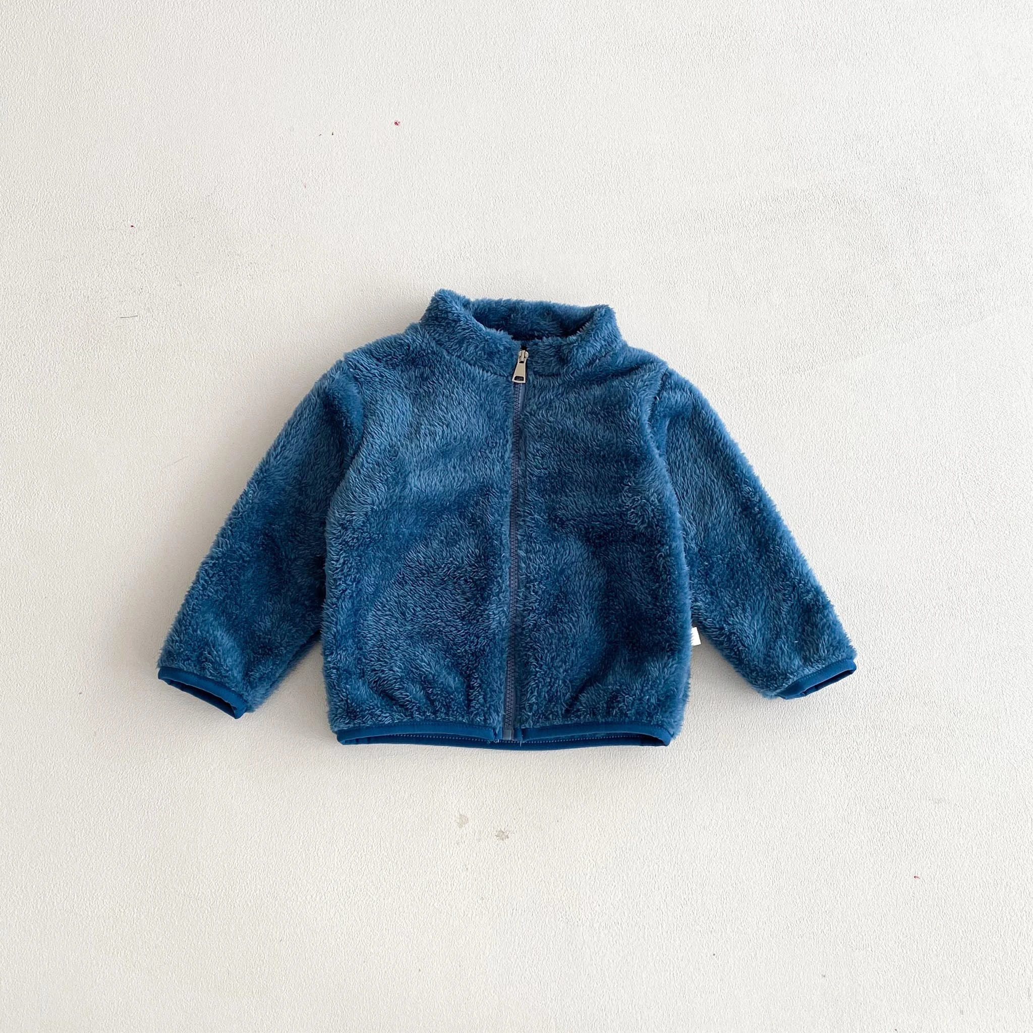 Abrigo de felpa infantil manga larga – Ideal para otoño e invierno