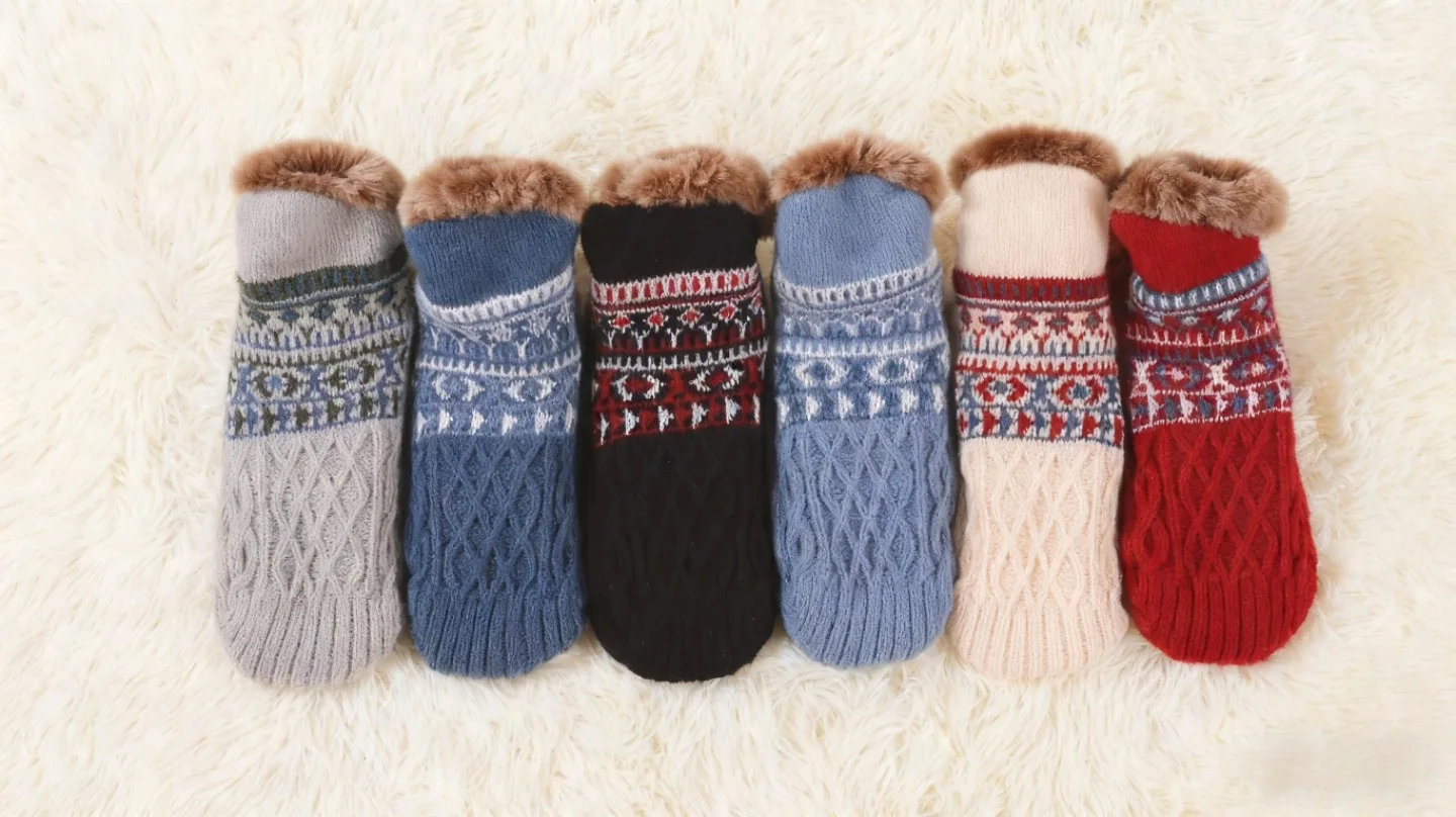 Calcetines de suelo antideslizantes térmicos para el invierno - imagen 2