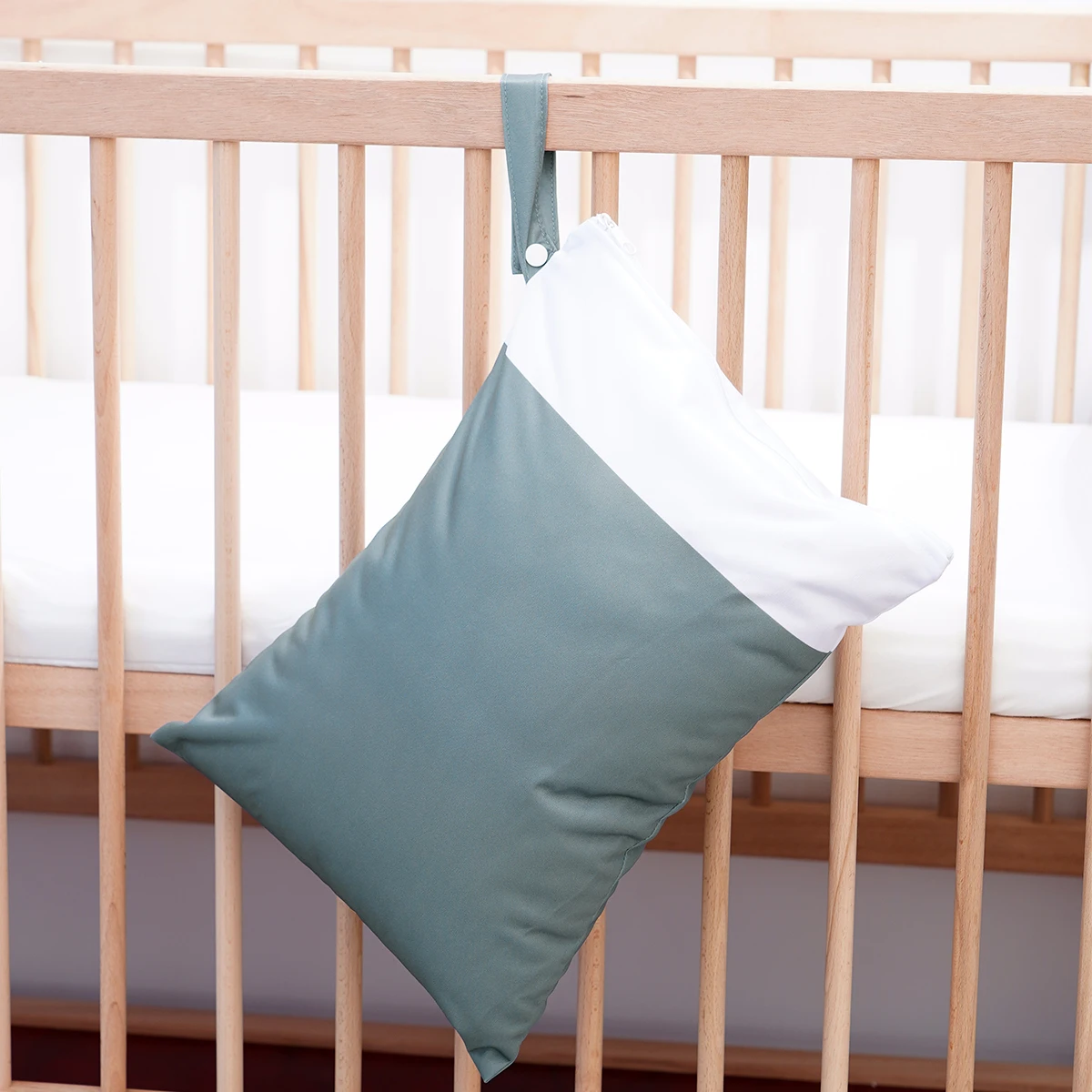 Organizador de cochecito reutilizable impermeable con asa, bolsa húmeda, bolsa de almacenamiento de tela Ideal para natación y pañales de bebé, gimnasio en piscina y playa - imagen 4