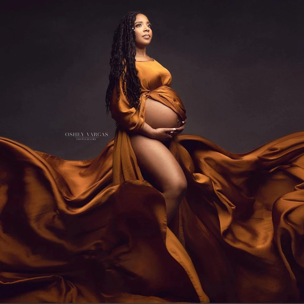 Vestido de seda para fotografía de maternidad