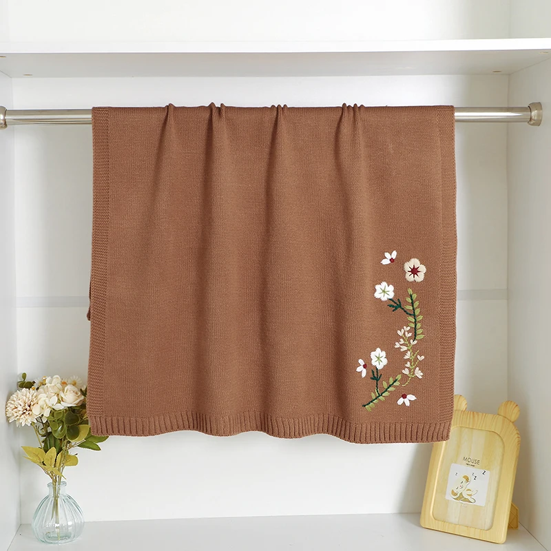 Manta bebé recién nacido bordada floral – Edredón transpirable - imagen 5