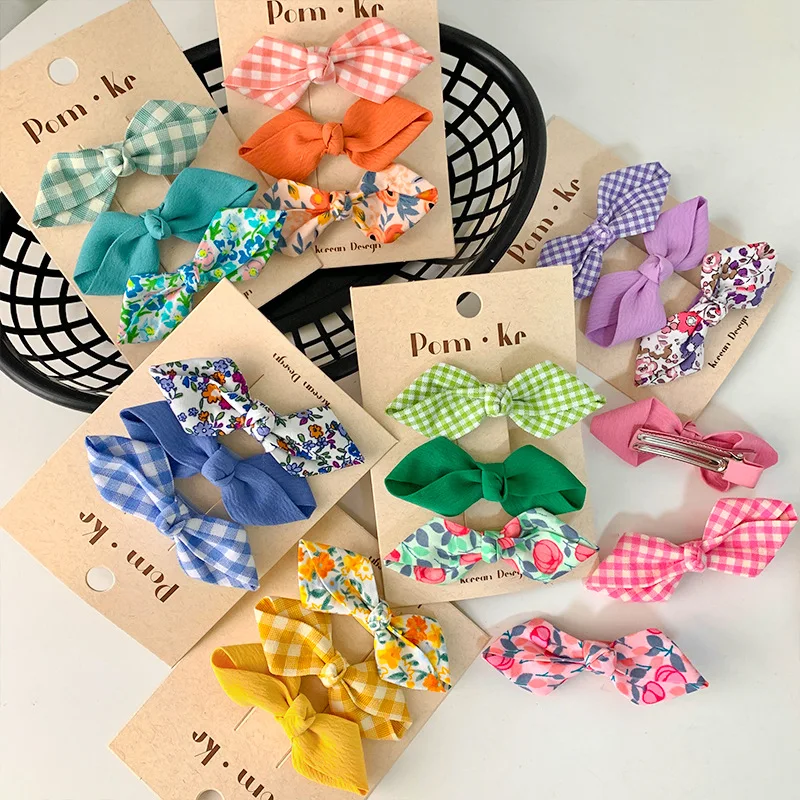 Pinzas y lazos para el pelo de niña – Estampado floral y a cuadros - imagen 3