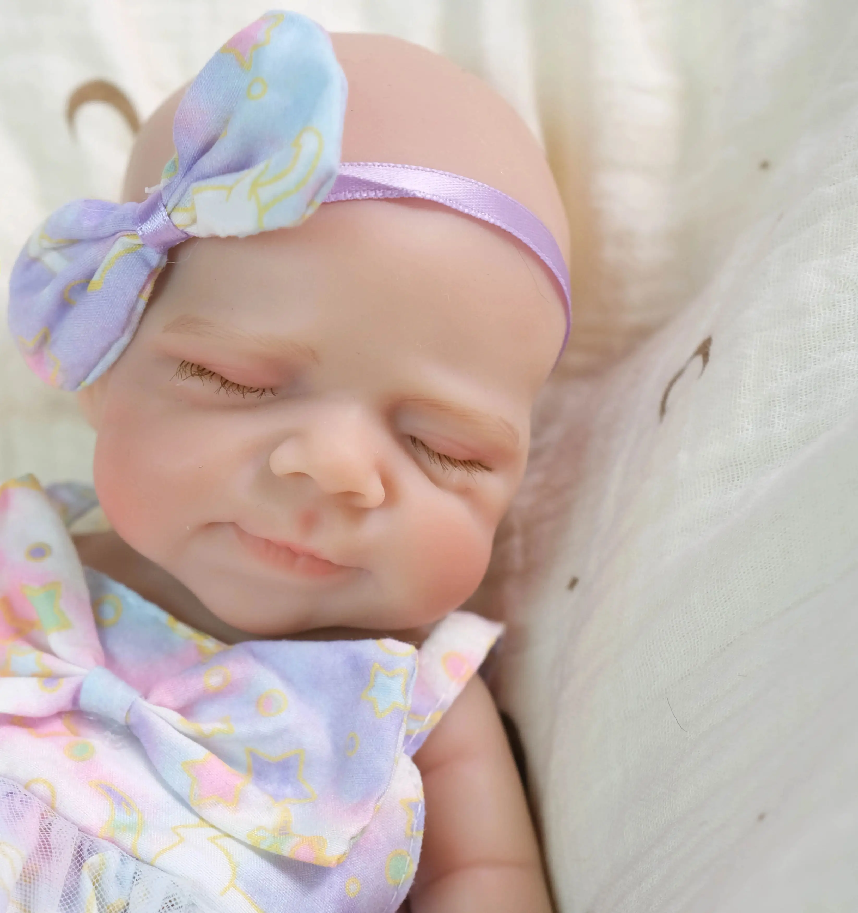 Muñeca reborn Pascale de silicona platino, bebé realista suave - imagen 2