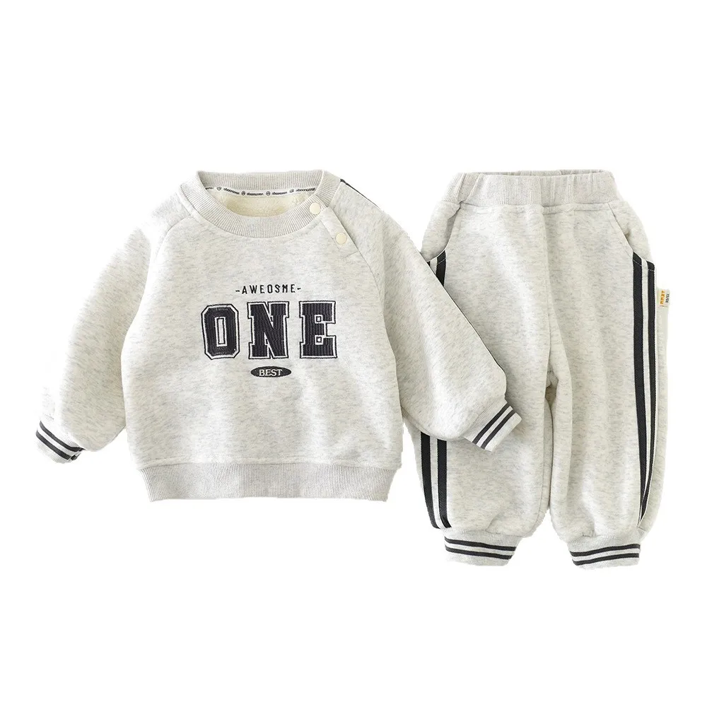 MILANCEL, nuevo conjunto de ropa de invierno para bebés, Sudadera con capucha gruesa con letras para niños pequeños de 6M-3T + Pantalones a rayas, traje infantil holgado Simple, 2 uds. - imagen 5