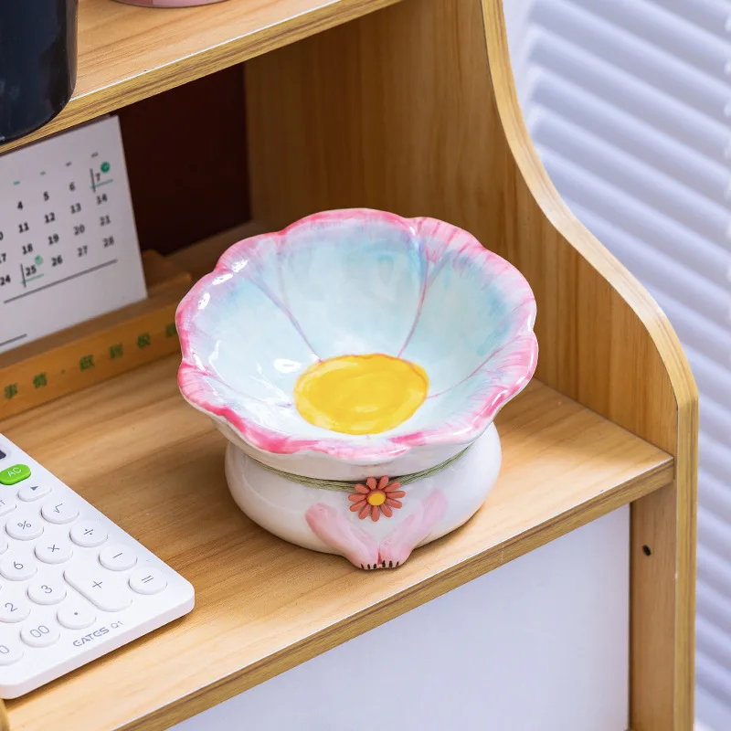 Cuenco de cerámica con forma de hoja de loto para gatos, boca inclinada, protección del cuello de gran diámetro, cuenco de comida para gatos, suministros para mascotas, bandeja de almacenamiento de adornos