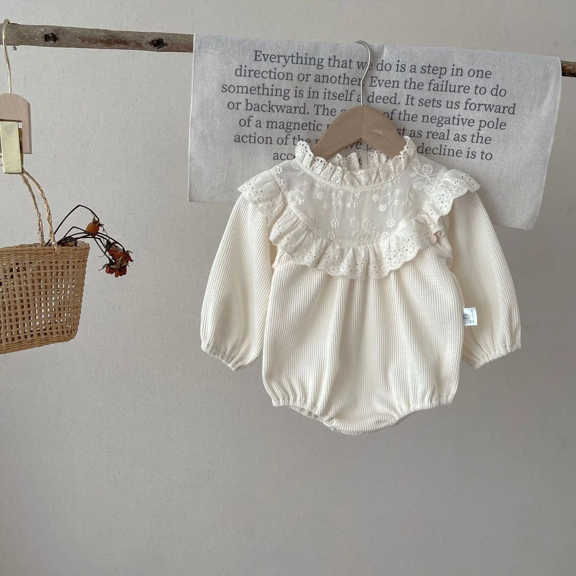 Nueva ropa de primavera para niños de 0 a 24 meses, mono para niñas pequeñas, traje de escalada de estilo coreano de algodón de manga larga - imagen 4