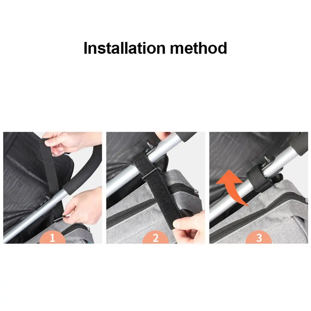 Una guía paso a paso para instalar una correa en un bolso o maleta. Parece ser un manual de instrucciones visual con tres pasos:

1. El primer paso muestra una mano sosteniendo una correa y una hebilla, indicando el inicio del proceso.
2