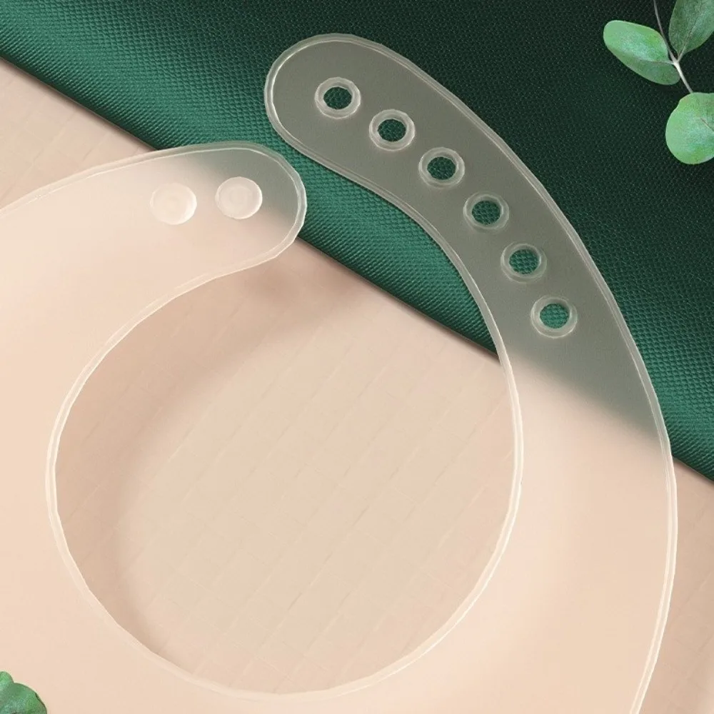 Baberos portátiles con estampado de dibujos animados, babero de alimentación transparente impermeable, material de alimentación ajustable de silicona suave - imagen 2