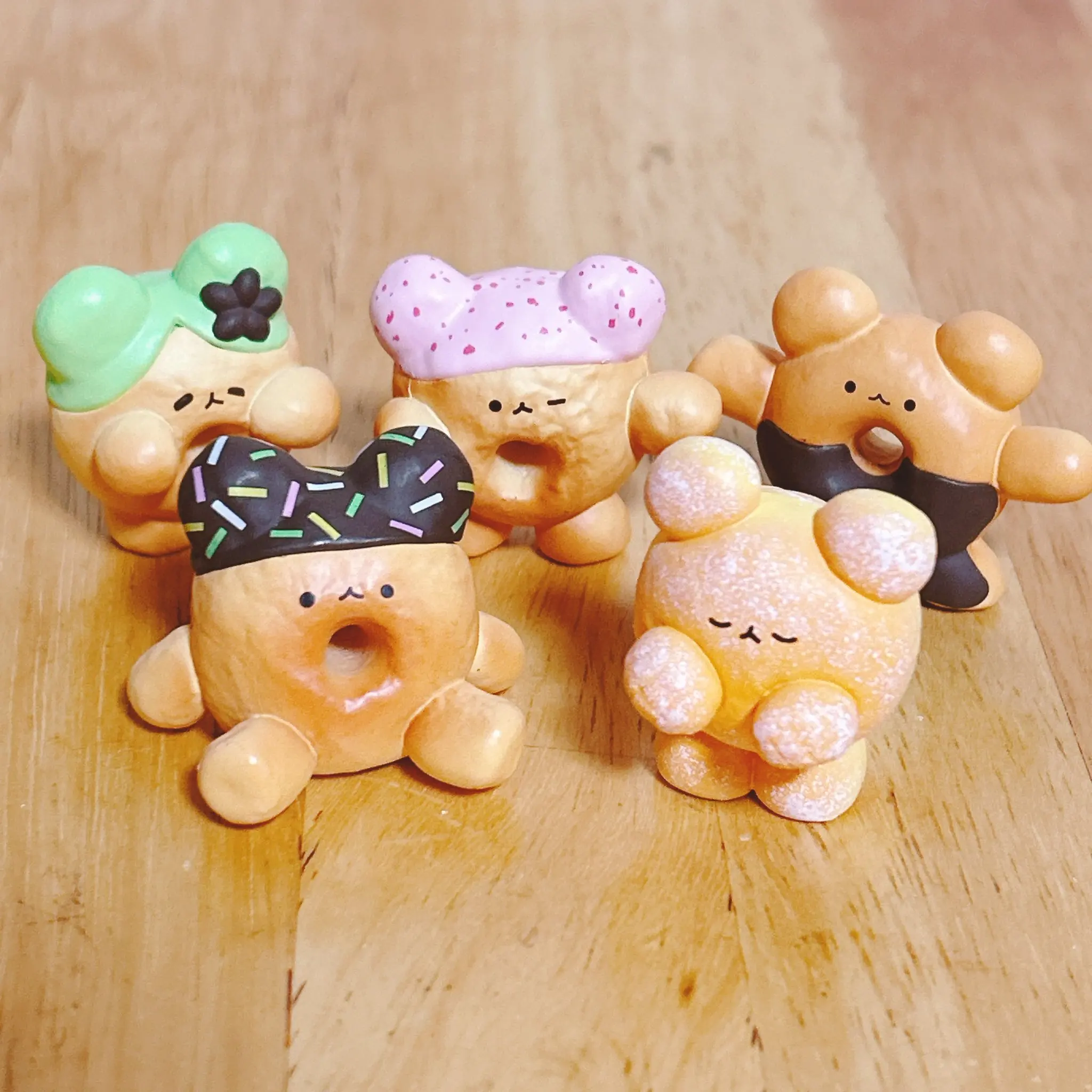 Qualia Donatchu figura de Mascota, juguetes de cápsula kawaii, lindo chocolate, té verde, Color spray, fresa, disfraz, donas, modelos de oso - imagen 4