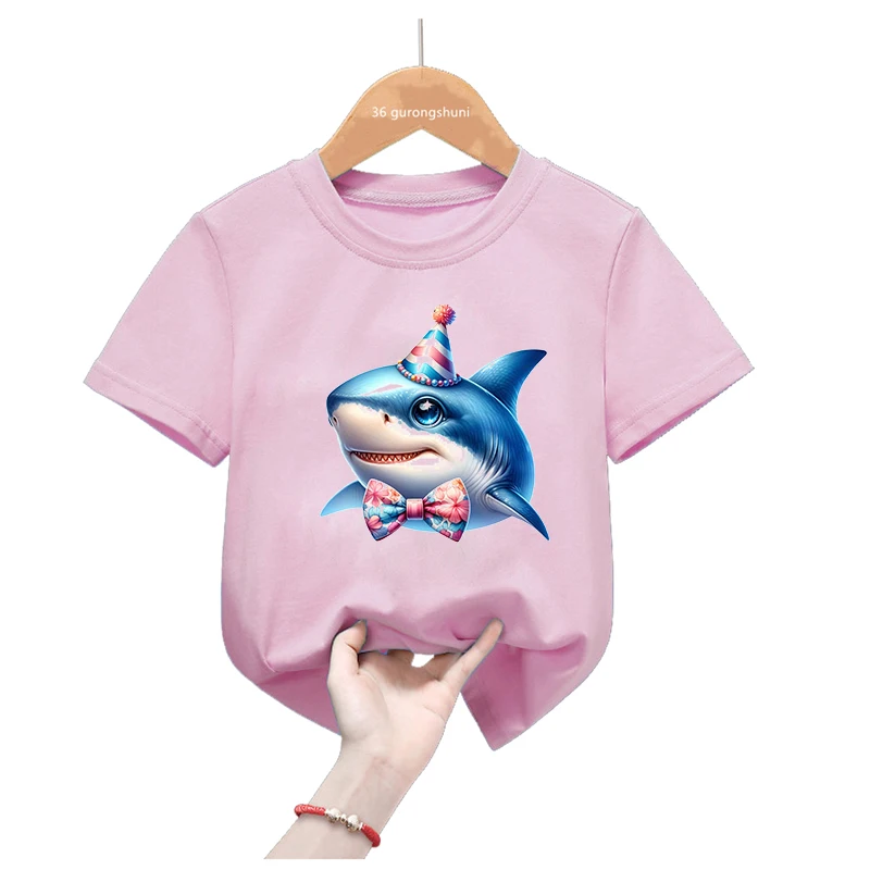 Camiseta infantil con estampado de tiburón acuarela para niños - imagen 5