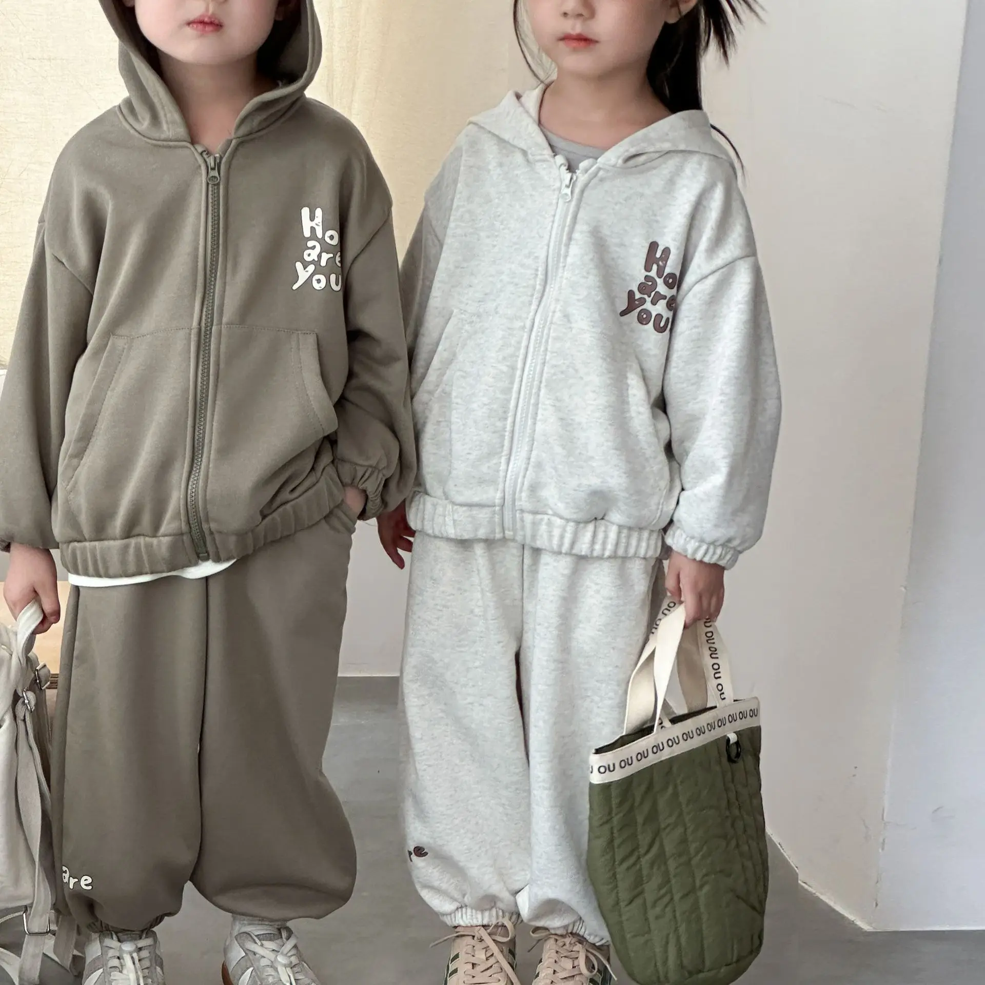 2 uds. Sudaderas y pantalones de otoño para niños y niñas, ropa para niños, Top deportivo de algodón con cremallera, suéter de manga larga, cárdigan con capucha - imagen 4