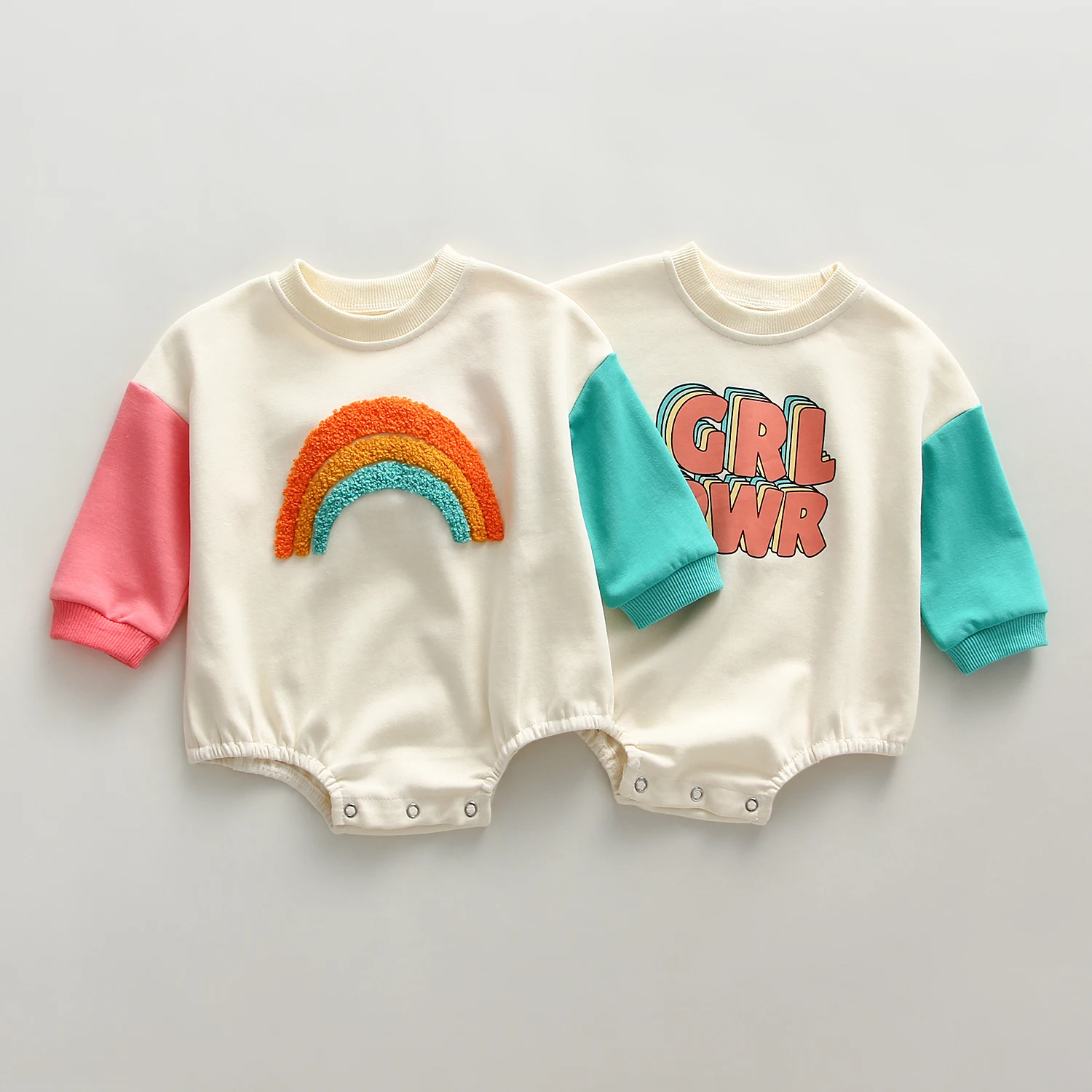Body bebé niña bordado arcoíris - vista principal