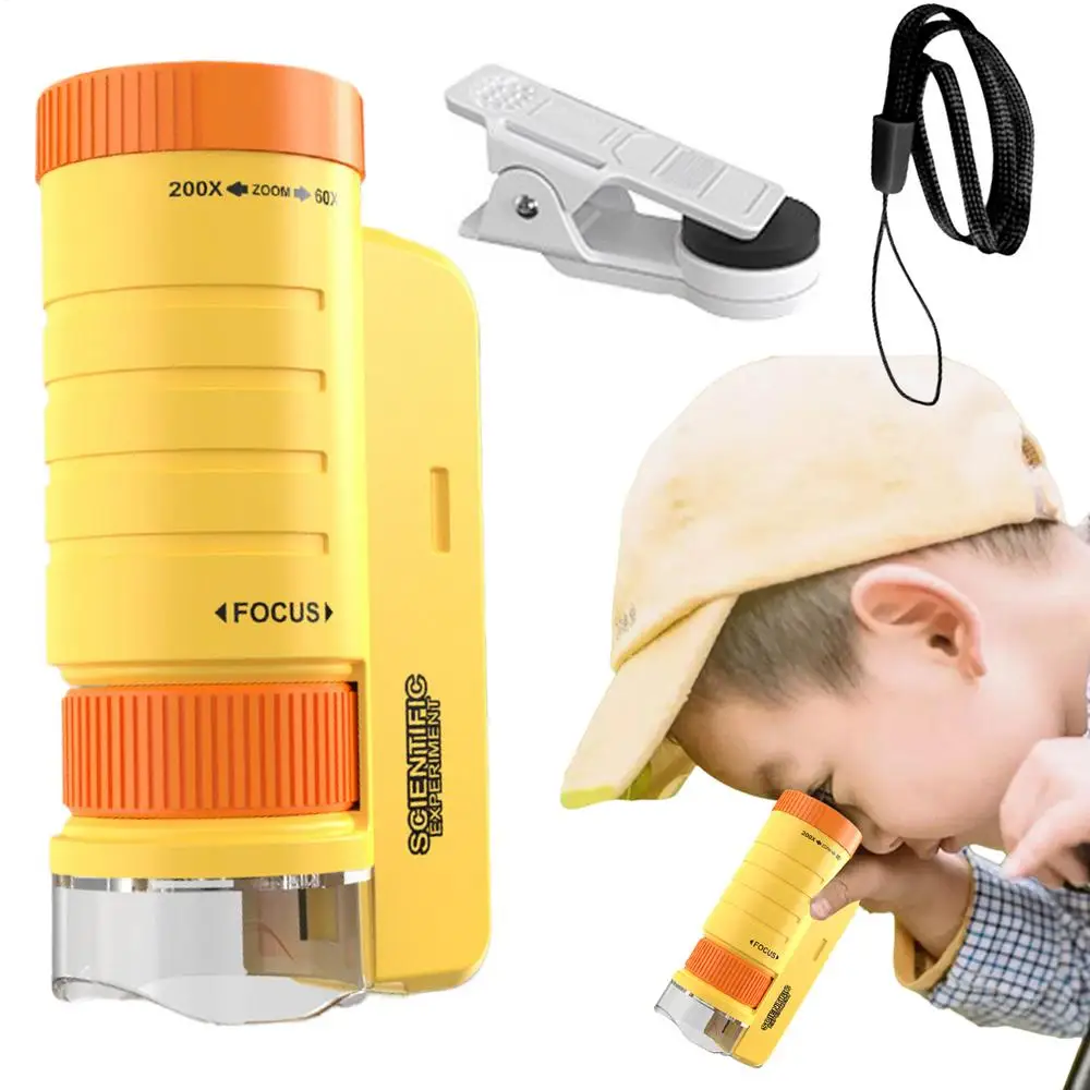 Microscopio portátil para niños en uso
