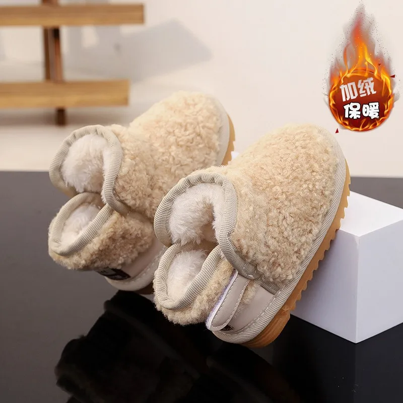 Zapato de algodón para caminar para bebé, versión coreana, bota de nieve Retro para niña, zapatos planos simples e informales antideslizantes, botas cortas con cinturón blanco cálido, 2025 - imagen 2