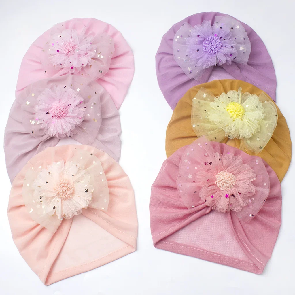Gorro turbante de bebé neonatal con flores 3D de malla brillante - imagen 4