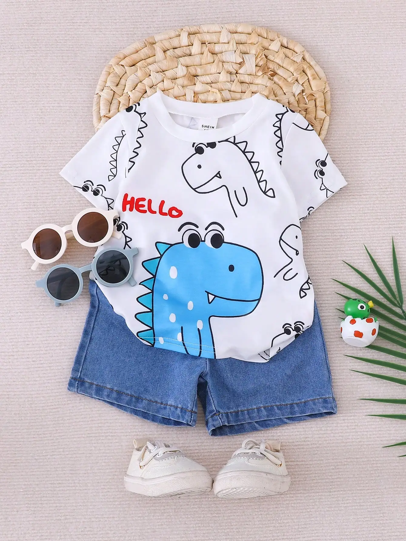Conjunto verano niño con dinosaurio – Camiseta y pantalón corto