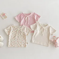 Camiseta floral con encaje para niña – Ideal para verano