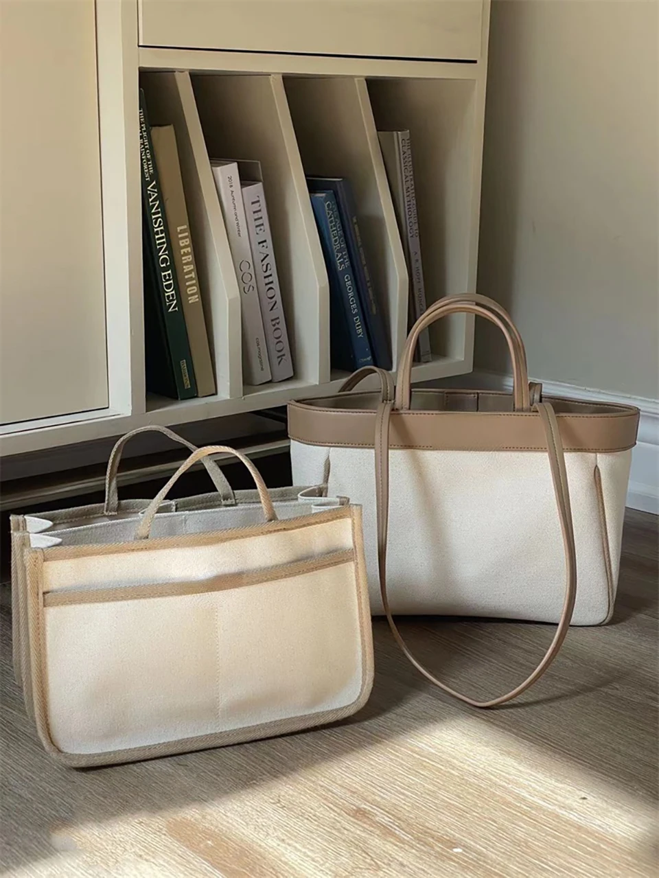 Colores disponibles: beige, negro y marrón