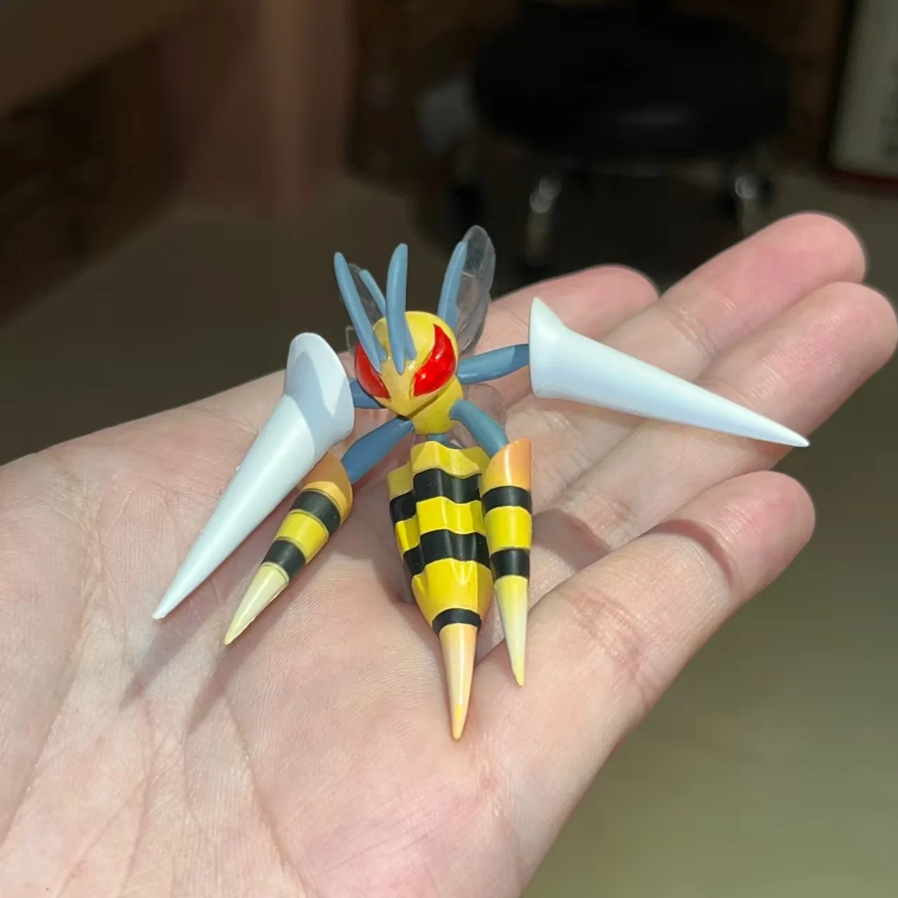 Genuino 1/20 escala el mundo Articuno Moltres Zapdos Nidoking Milotic Garchomp Torterra Gengar lindo modelo de figura de acción Juguetes