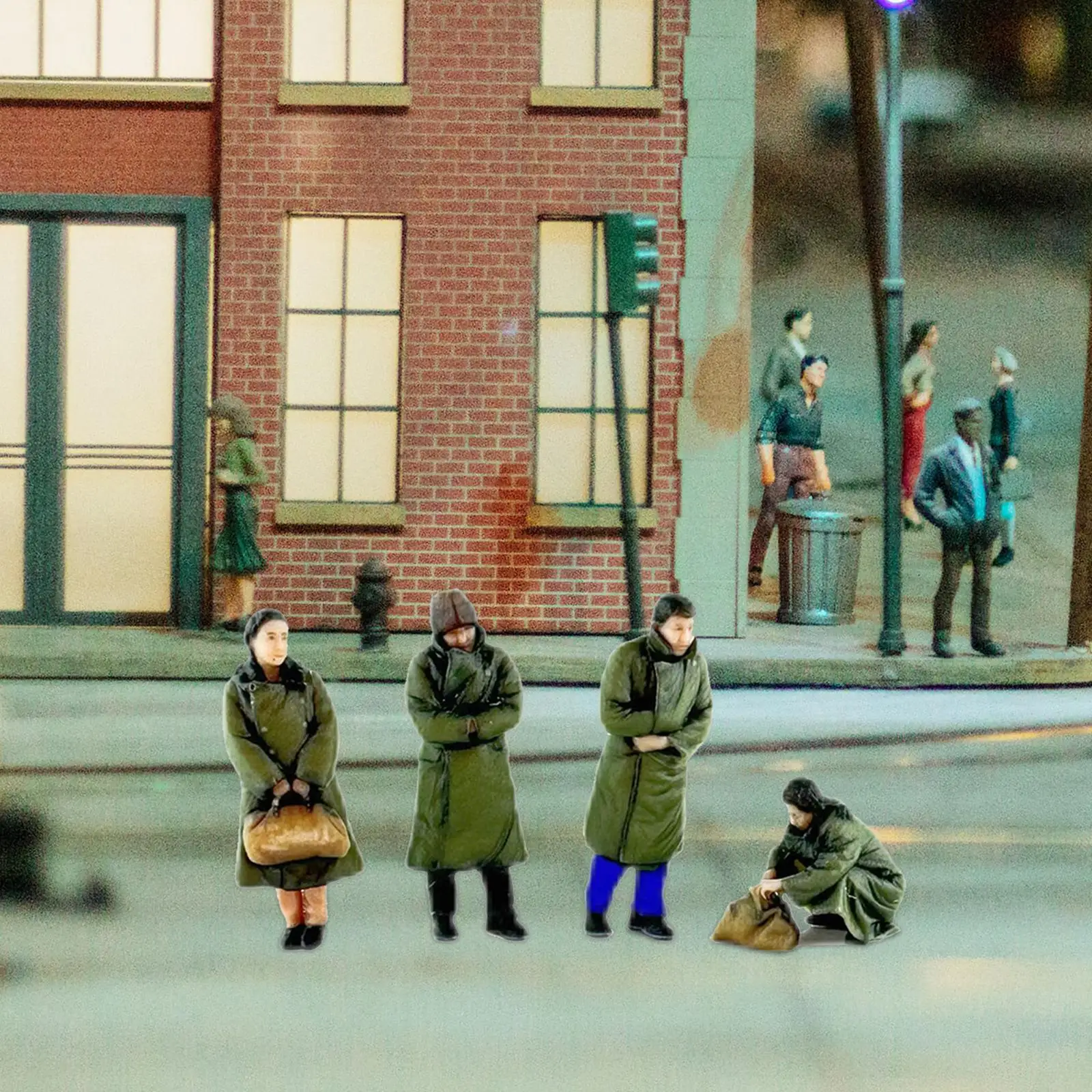 4x Simulation 1/64 Model Figure Desk Decoration Scene Props Doll Figures for