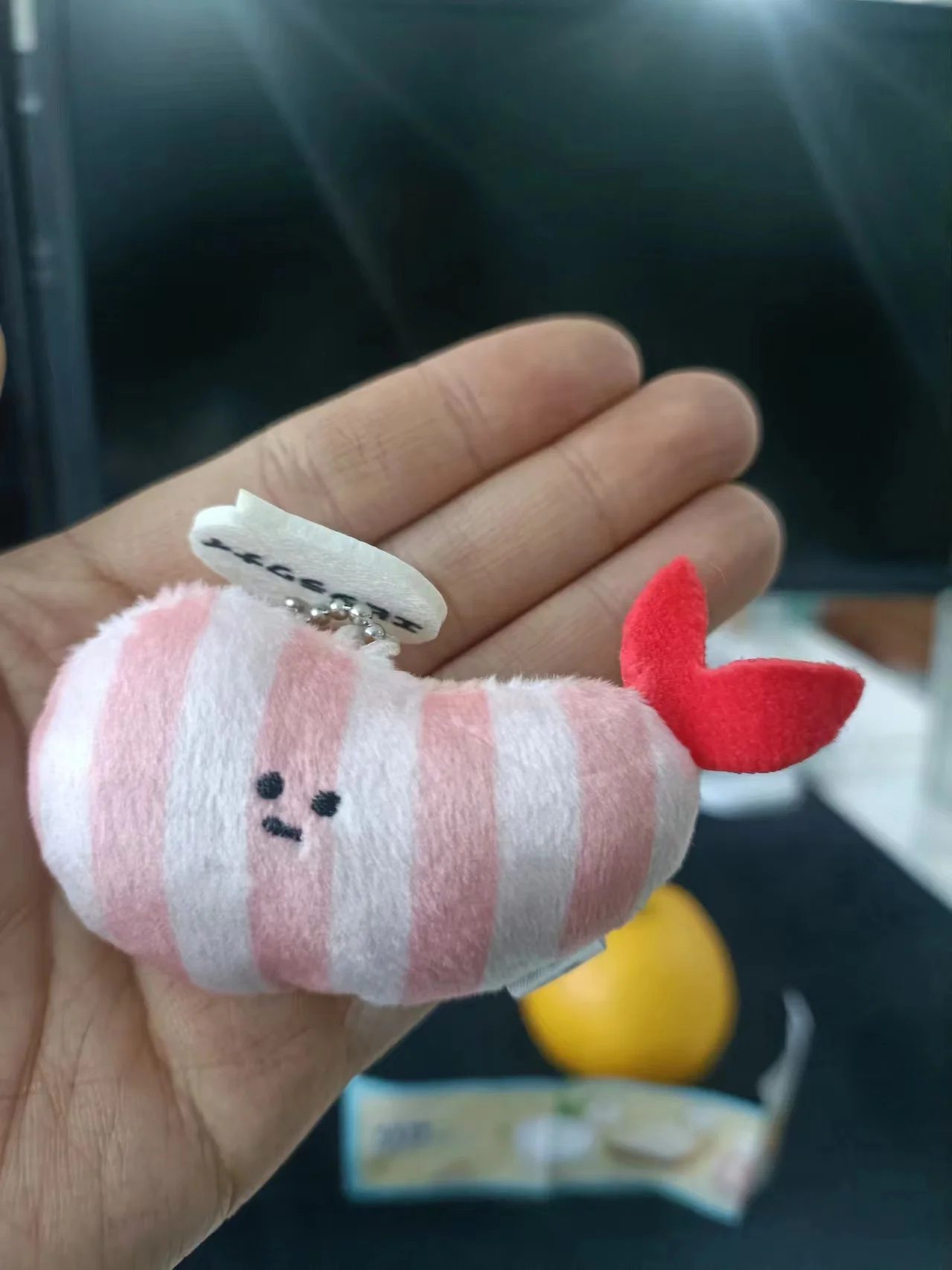 YUMEYA-juguete cápsula kawaii 8810 (Hayato), cadena de bolas de felpa, ojos redondos pequeños, rapa blanca, pulpo rojo, mascota de comida, colgante suave - imagen 5