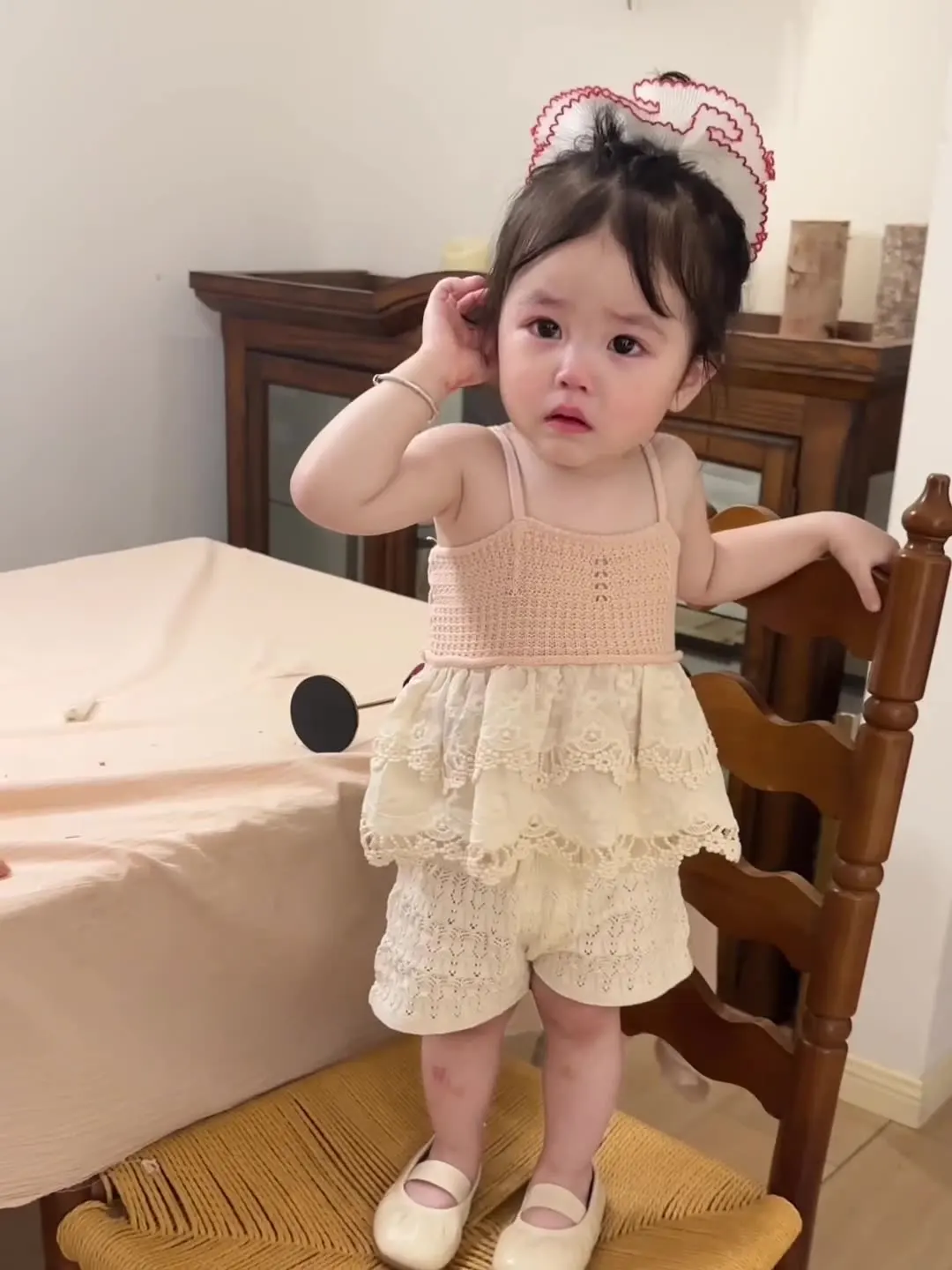 Chaleco de punto bordado con volantes de encaje para niñas - imagen 4