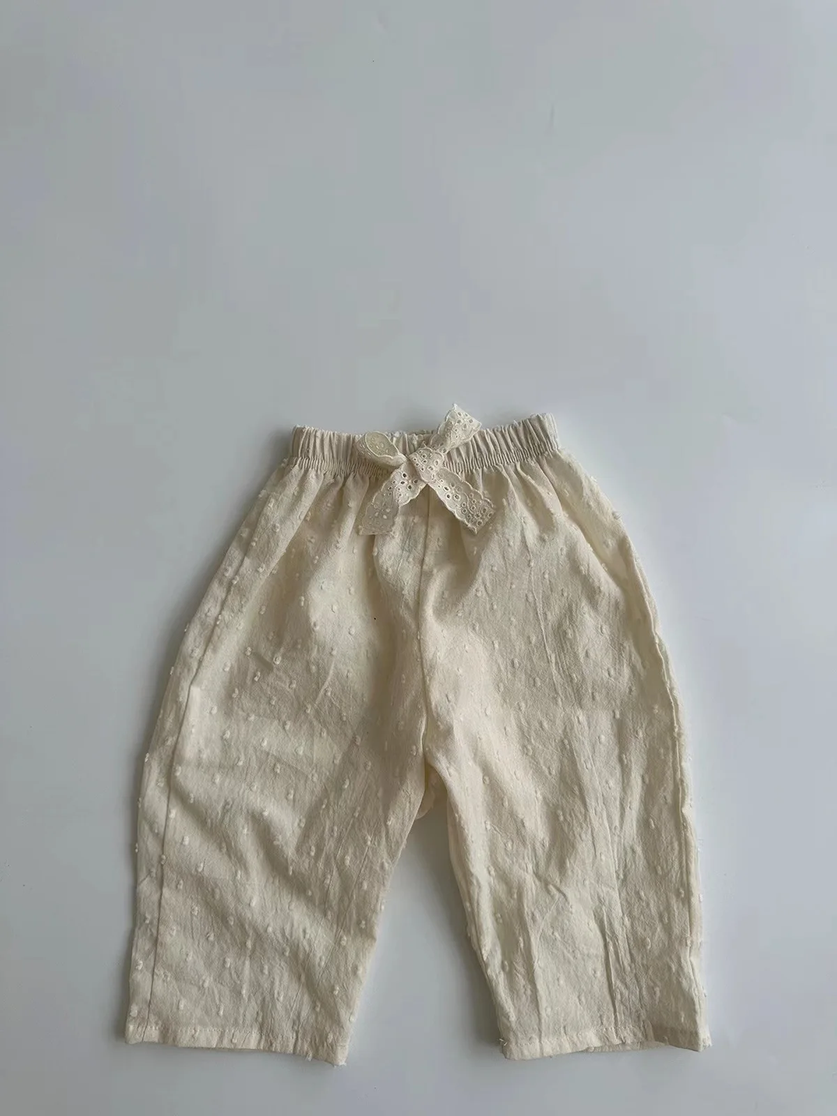 beige dots