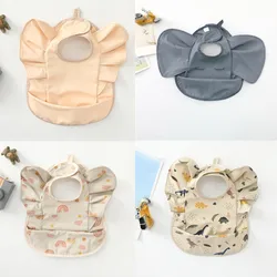 Babero impermeable con manga para bebé – Diseño divertido y práctico