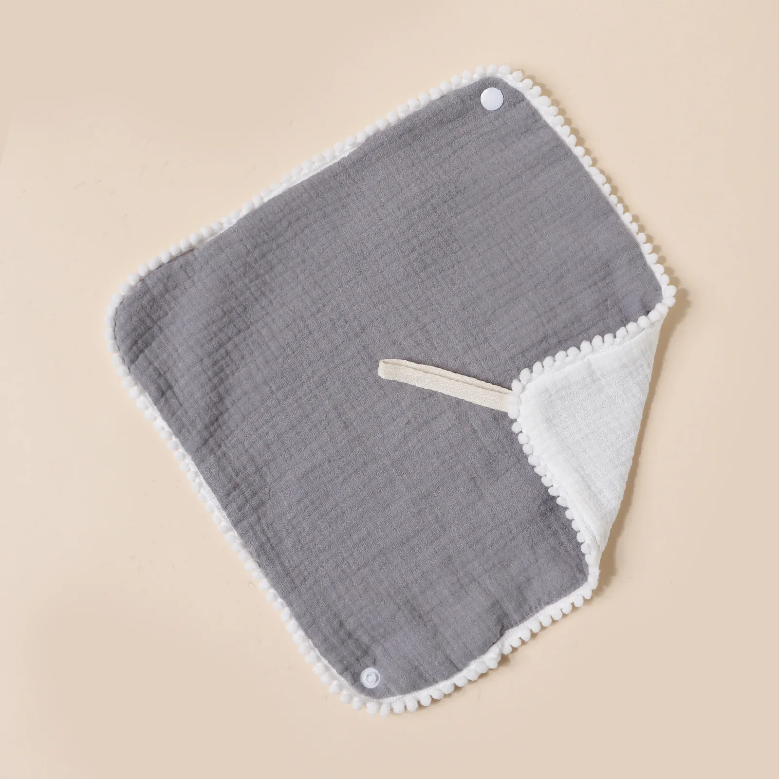 Babero triangular de algodón absorbente con volantes para bebé - imagen 2