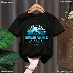 Camiseta Jurassic World azul con dinosaurios para niños