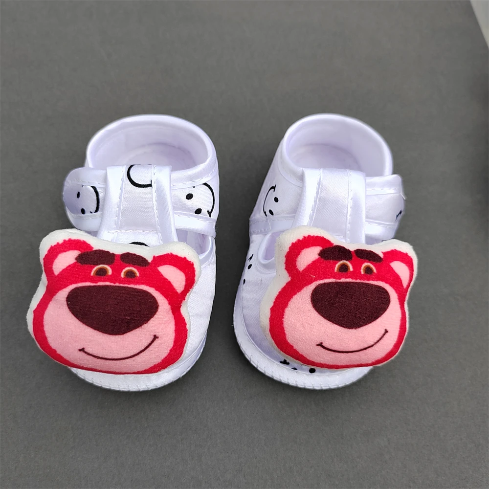 C Baby shoes