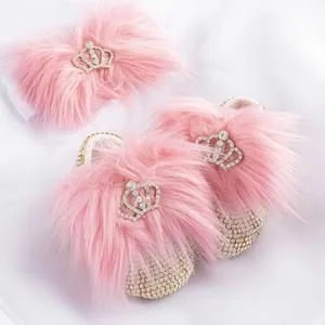 pink fur crown