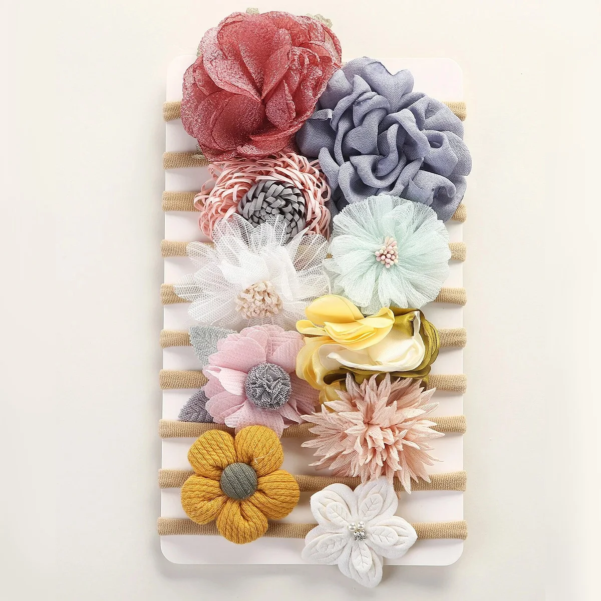 Diadema floral para bebé niña – Complemento primaveral