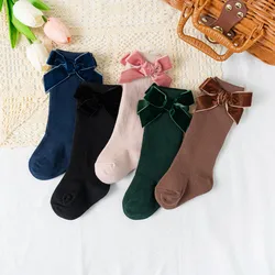 Calcetines con lazo para niña cálidos durante otoño e invierno
